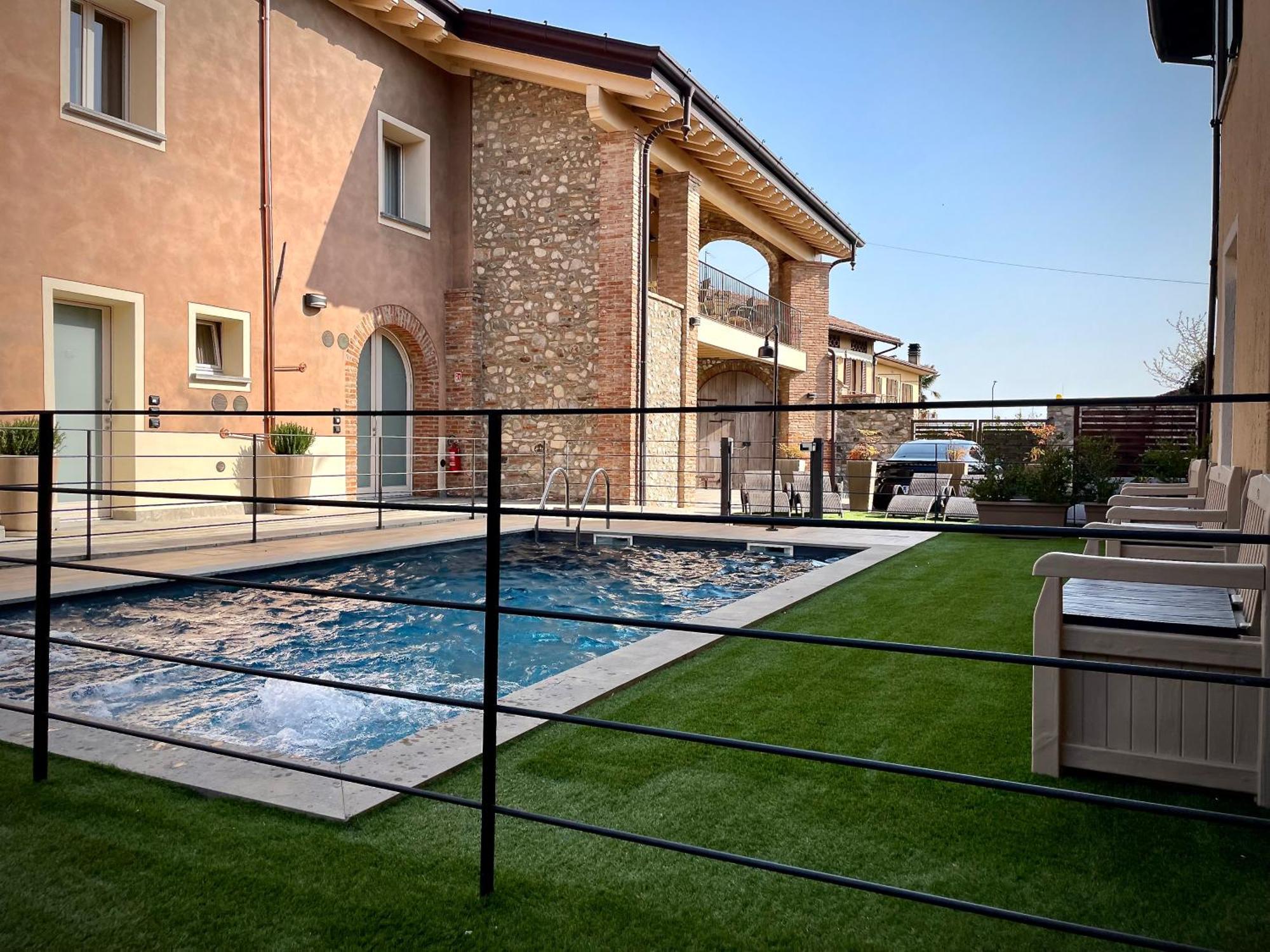 Villa Fontanelle Gardapartments Польпенацце-дель-Гарда Екстер'єр фото