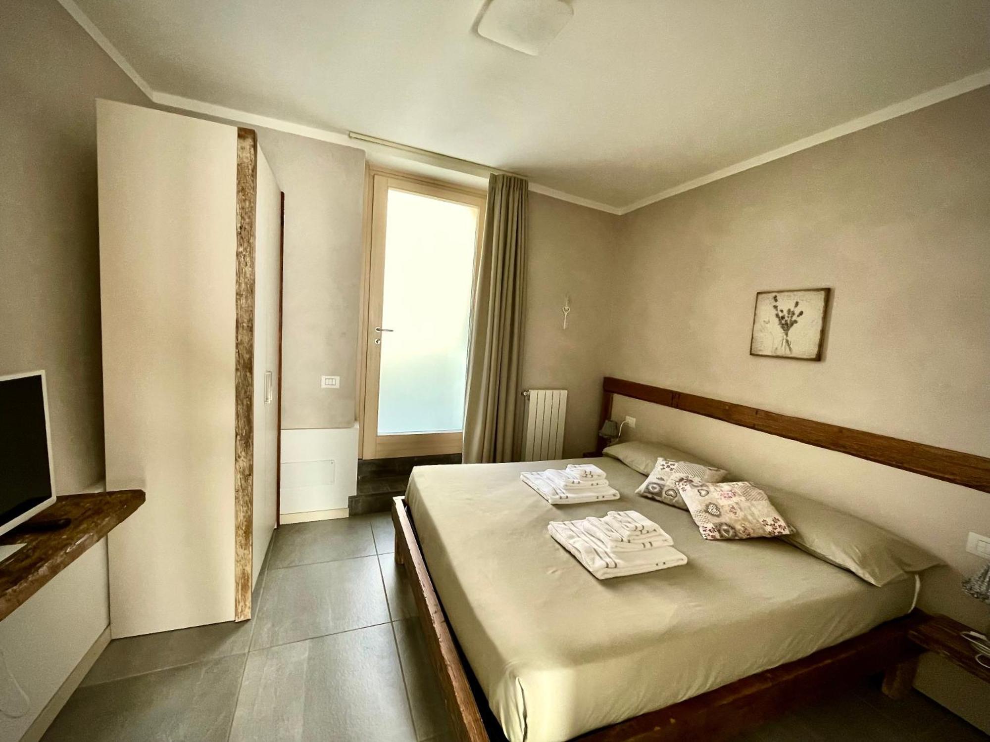 Villa Fontanelle Gardapartments Польпенацце-дель-Гарда Екстер'єр фото