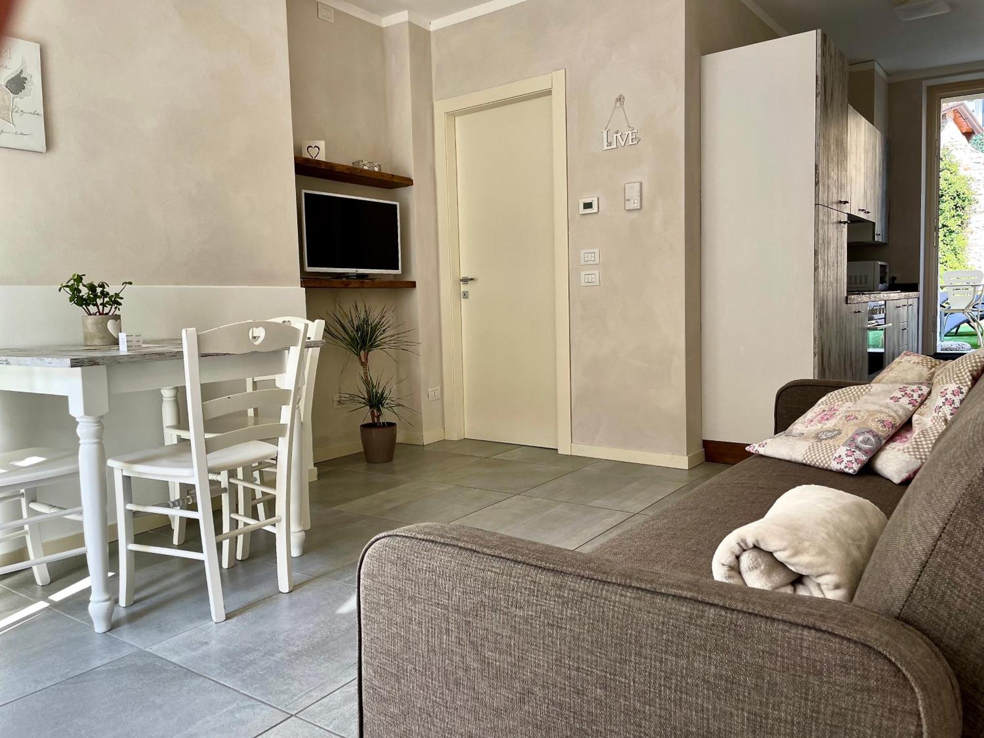 Villa Fontanelle Gardapartments Польпенацце-дель-Гарда Екстер'єр фото
