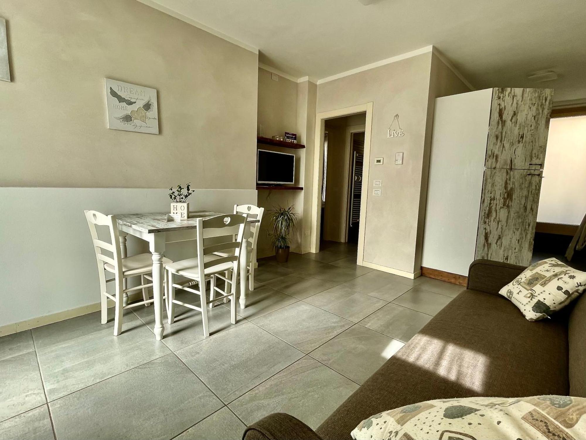 Villa Fontanelle Gardapartments Польпенацце-дель-Гарда Екстер'єр фото