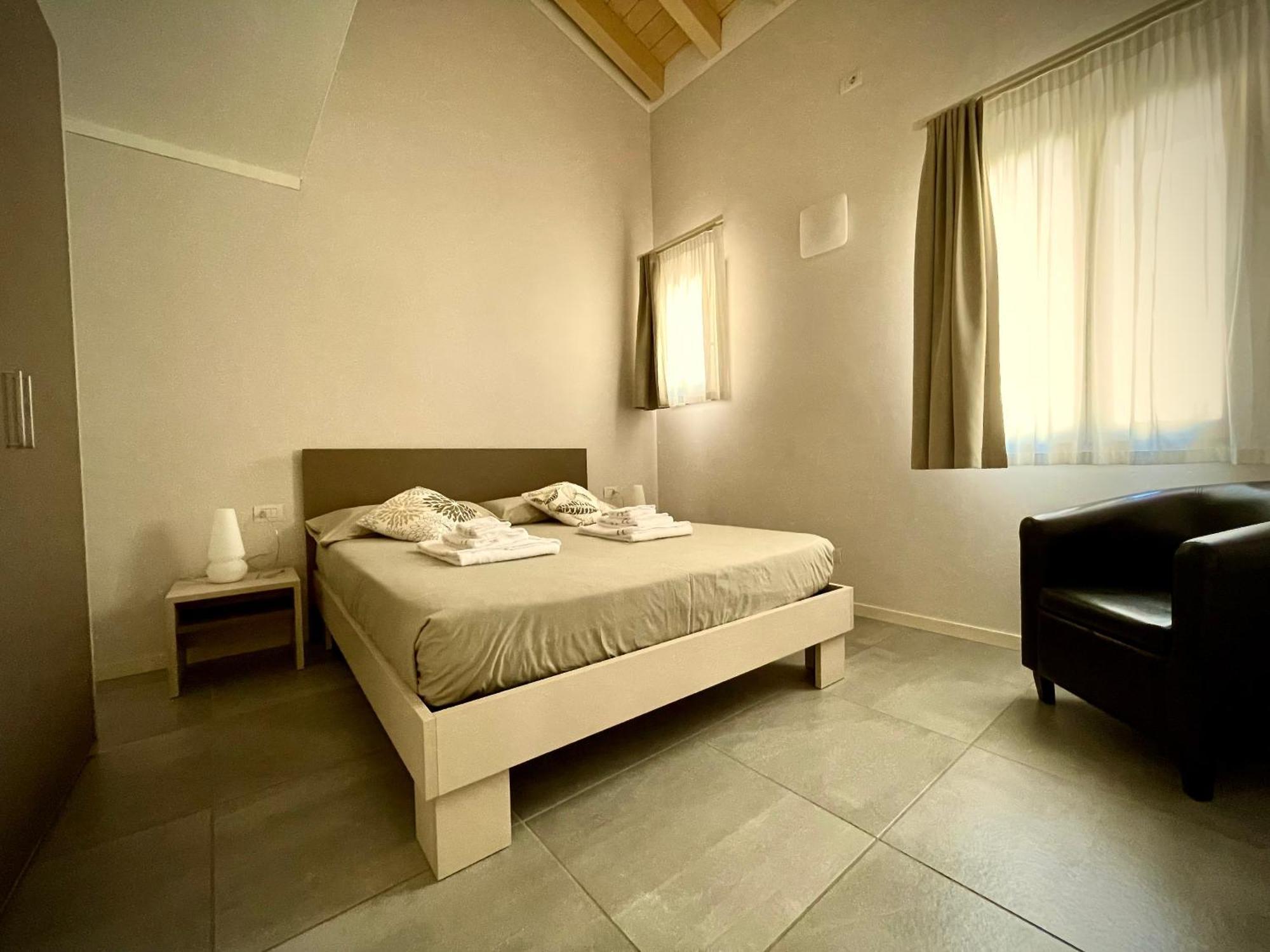 Villa Fontanelle Gardapartments Польпенацце-дель-Гарда Екстер'єр фото