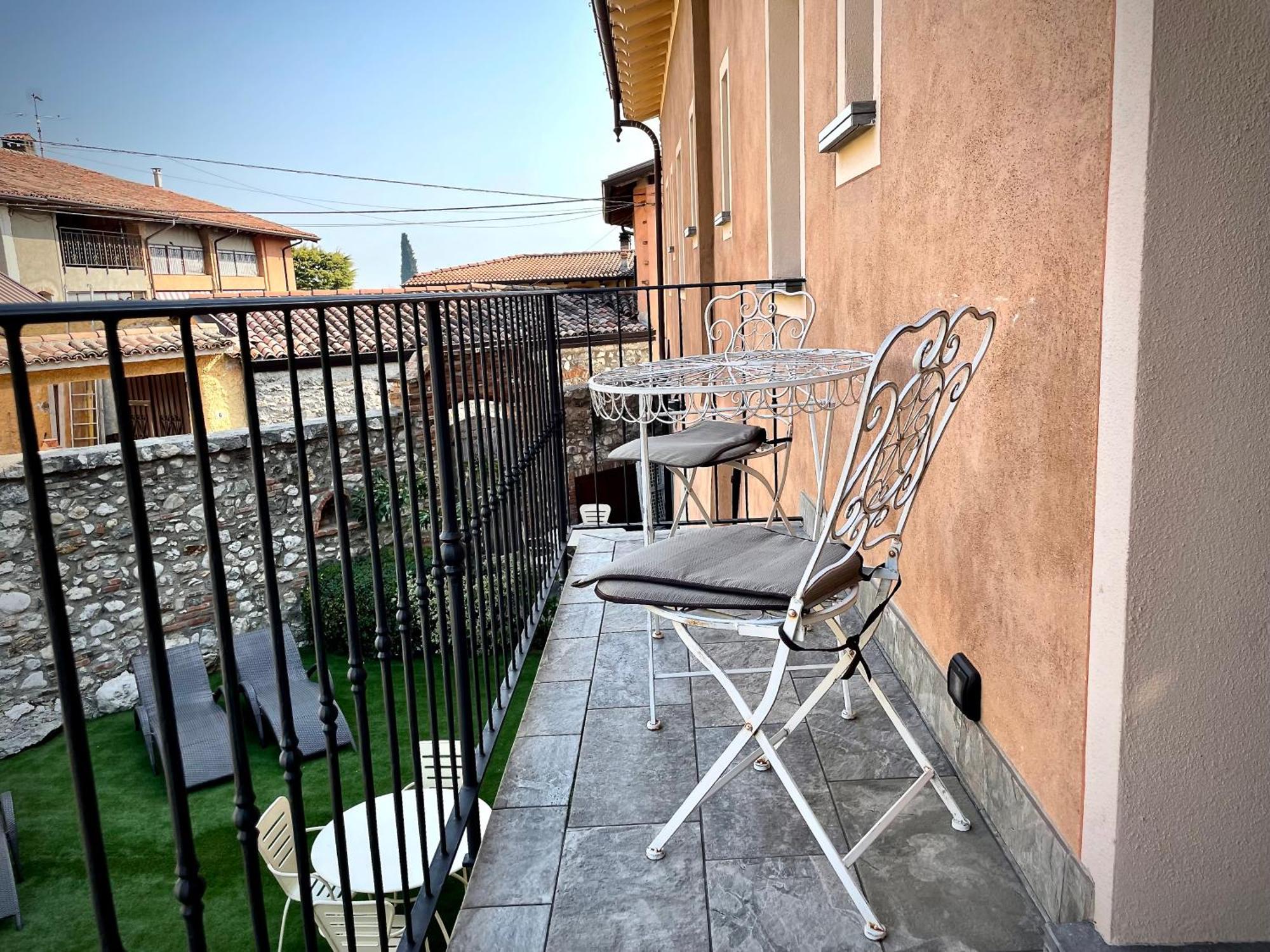 Villa Fontanelle Gardapartments Польпенацце-дель-Гарда Екстер'єр фото