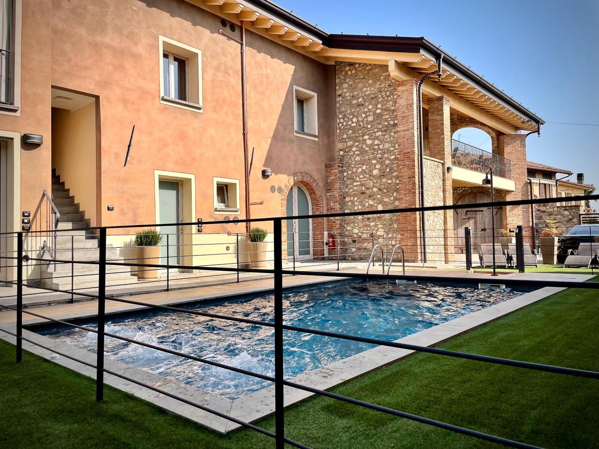 Villa Fontanelle Gardapartments Польпенацце-дель-Гарда Екстер'єр фото